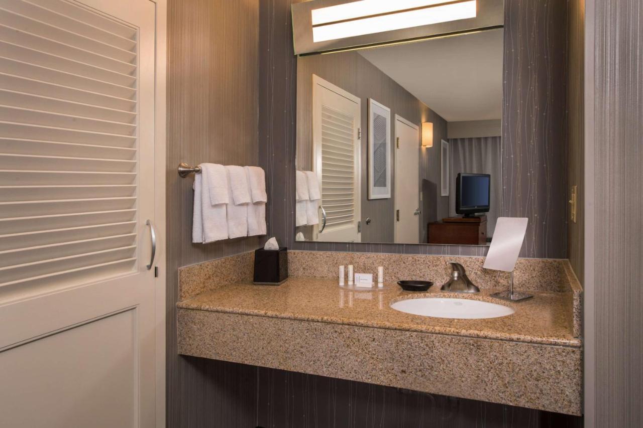Sonesta Select Columbia Hotel Exterior photo